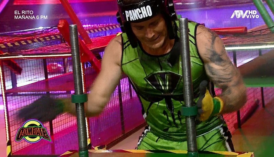 Combate_ATV's tweet photo. ¡Esta competencia se terminó! @PanchitoR_ le da el triunfo al Equipo Verde 💪🏆 #CombateConTodo | @atvpe https://t.co/3EnCWIK7Ck