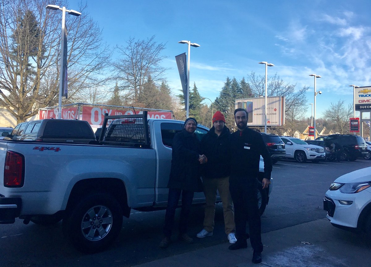 urduecksalesguy's tweet photo. 2018 #Chevy #Colorado! BANG! BANG! #Yolo https://t.co/QKUh90j4pc #Just_Du_eck #findnewroads #chevycolorado #Chevrolet #chevroletcolorado @chevroletcanada @gmcanada #Thnx4fol @TedIngsCX #automotive #customerservice #treatyoself #DaBombdotCom https://t.co/eAyQQz2qvF