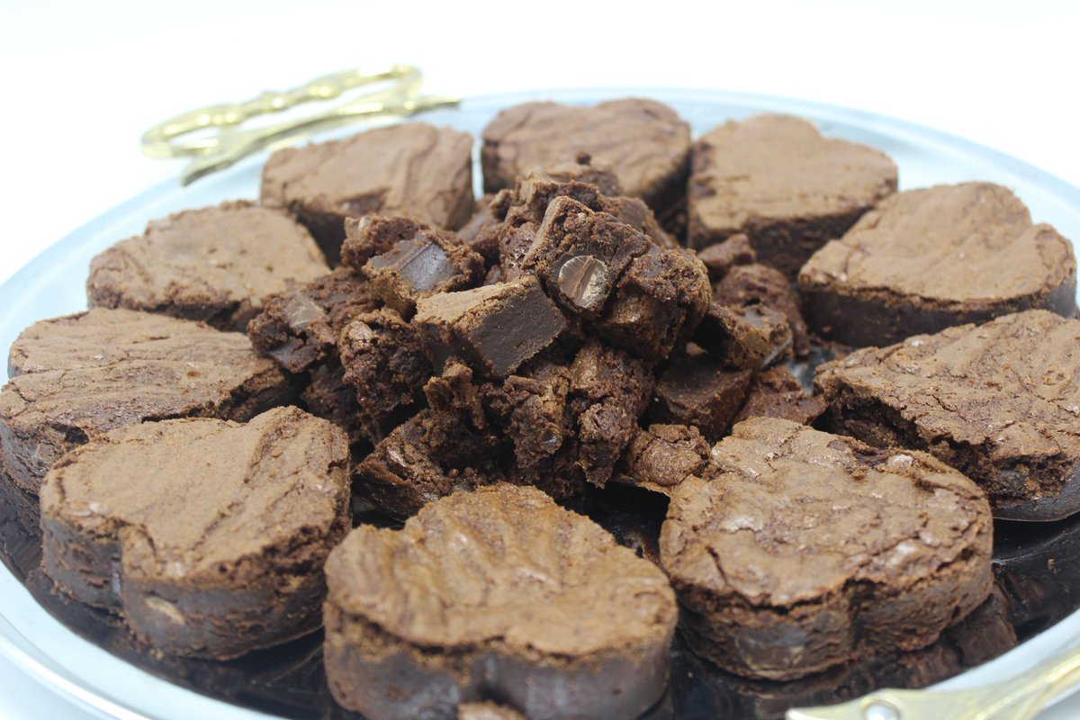 Hey, Detroit! How about a gourmet cocoa brownie tray for the holidays?  Get more at betterdetroitbrownies.com, and help us bake a Greater Detroit our children deserve!