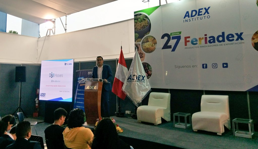 MafitaLavado's tweet photo. Christian Cisneros de @CialDnb nos explica sobre la importancia de la información que se requiere al respecto de las transacciones comerciales con empresas del extranjero. #feriadex https://t.co/NroL0Sc47o