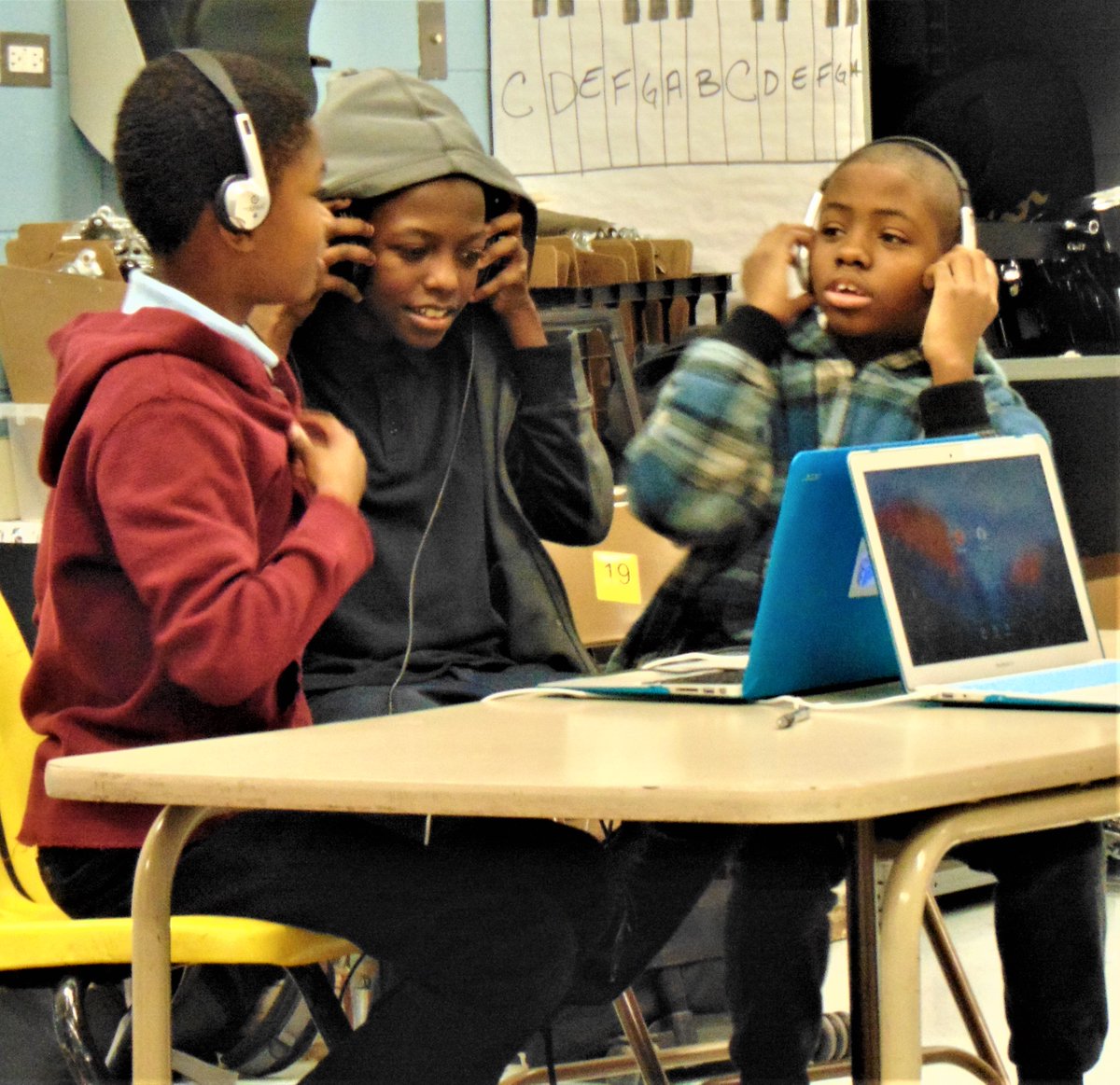 FoM4EveryChild's tweet photo. Our programs teach students how to communicate and collaborate in groups. Help strengthen our programs with a donation to our 30 Days of Giving at https://t.co/dEzZx6kTmc. https://t.co/THnD452WuO