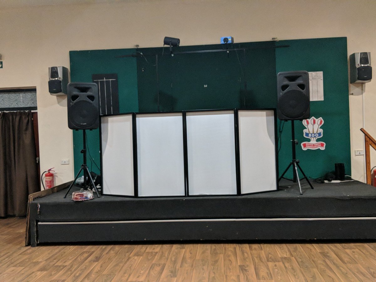 thatmaxplayle's tweet photo. Great night doing a disco at the @Withamtownfc tonight. Was a blast. Had an awesome crowd as as well tonight, even moreso than most nights.
#Healthy4Life https://t.co/7juqZL6MeG