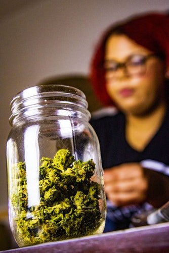 lineagegrow1's tweet photo. Looking to #invest in #cannabis? Craft grows to premium branded retail products, and an agressive acquisision strategy, learn more about how Lineage is making waves:  https://t.co/Zi8YqMgarn https://t.co/mBj0dyLkNs