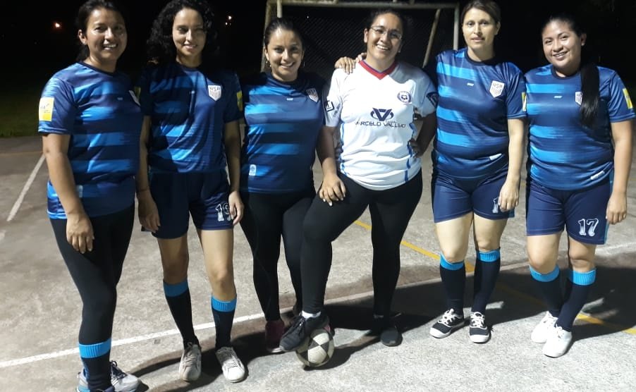 IST_TSA_CHILA's tweet photo. [INTEGRACIÓN] Mini Campeonato organizado entre graduados y docentes del @IST_TSA_CHILA en el 1er. Reencuentro de Graduados del Instituto | Instalaciones | @DeporteEc @EduSuperiorEc https://t.co/PvIMfbsKmF
