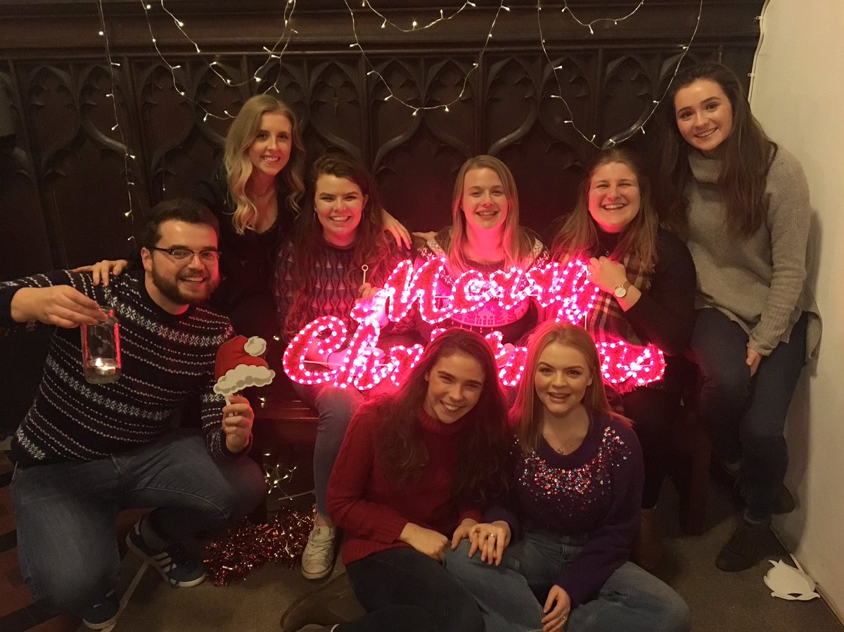 Over 300 students got to hear the true meaning of Christmas this evening and it was truly wonderful!! Pray that hearts would continue to be challenged and stirred!!

Thankful to spread true Christmas joy and cheer with this bunch!! 💕✨🎄 

#cunews #cardiffcarols #jemmatherelay