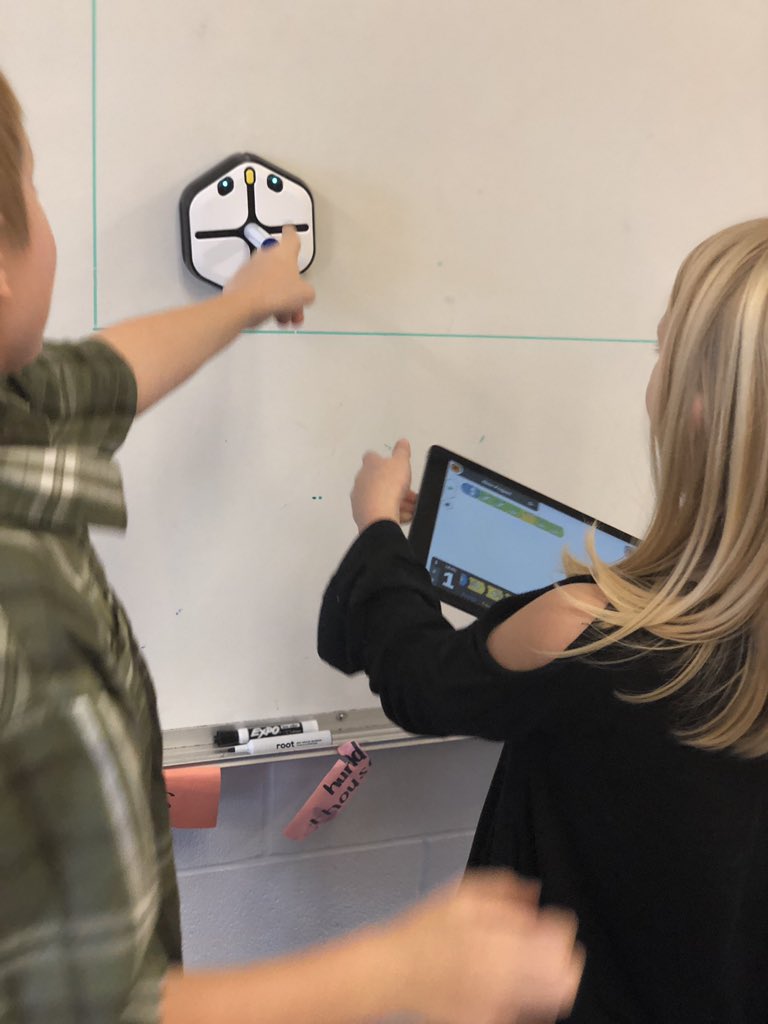 chenault_jamie's tweet photo. From the pups to the dogs... @CoxsCreekElem rocked coding today! #NCcodes #npossible #bulldogpride https://t.co/XI61zCgbW7
