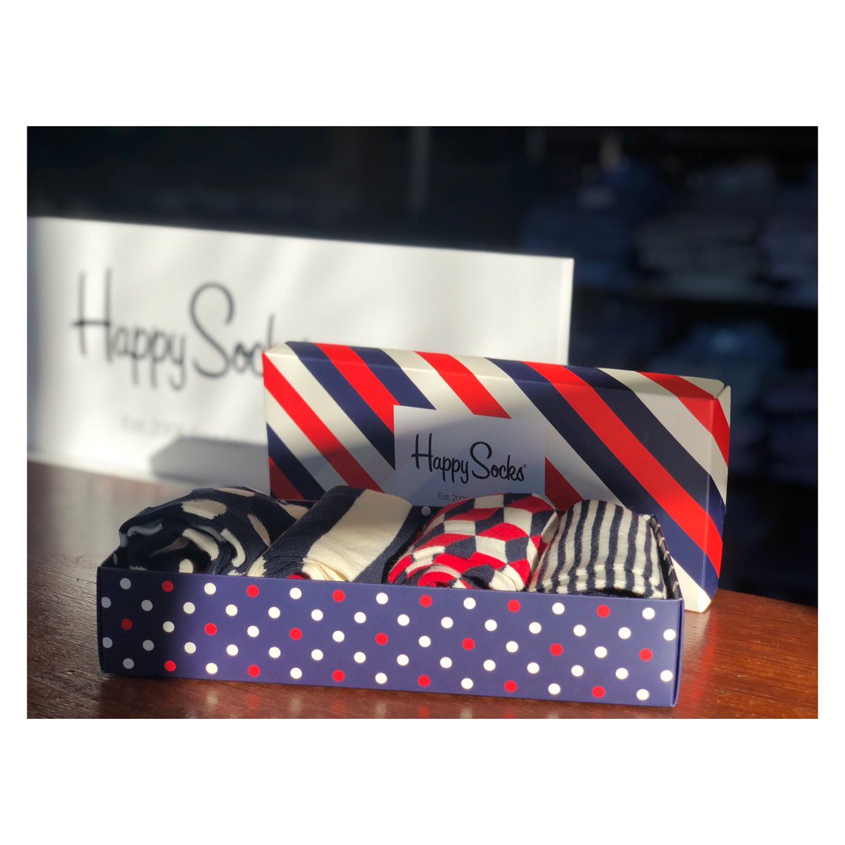 Lester Bowden tweet media