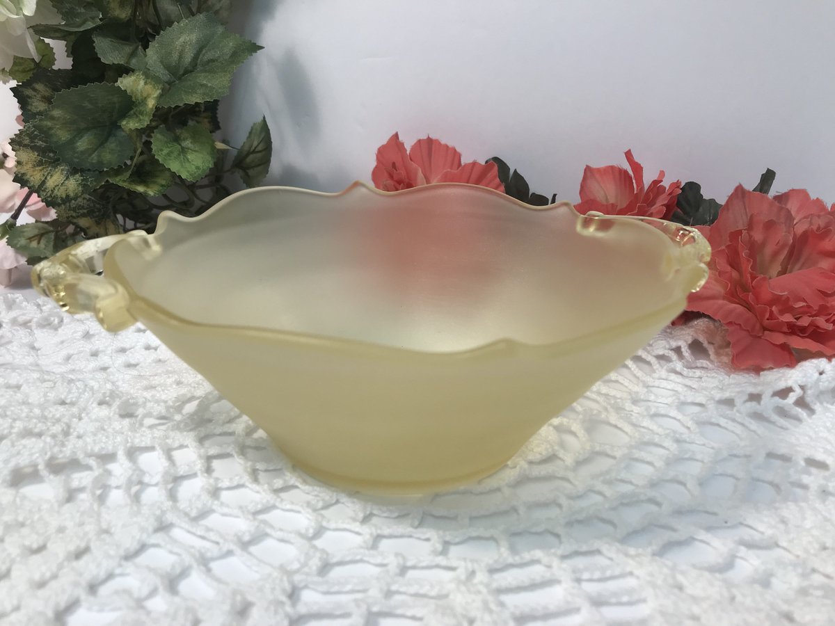 loveantiquing's tweet photo. Lancaster Yellow Topaz Satin #Elegantglass #DepressionGlass Handled #BonBon #Dish & #Bowl 1930's
https://t.co/5oKsBkNhw5
#vintage #tablepiece #forthehome #eBay #collection #collectors #giftshop #antiqueshop #selling #forsale #followers #giftideas #Christmas #specialoccassions https://t.co/0bFmQA6Viq
