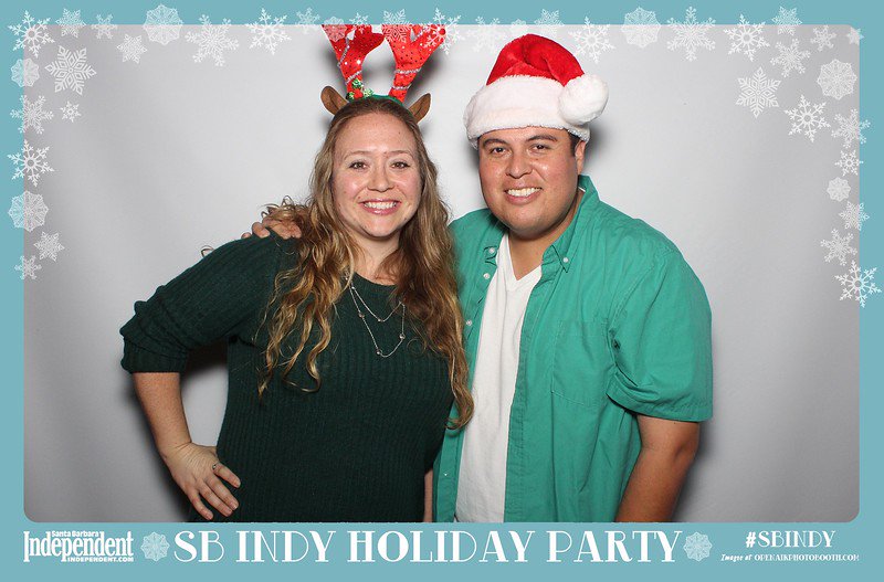 ClaireTVnews's tweet photo. Always a merry time @SBIndyNews Christmas party with @oflores! Thanks @OpenAirBooth for the perfect photos! #sbindy https://t.co/1qiRYiHVkP