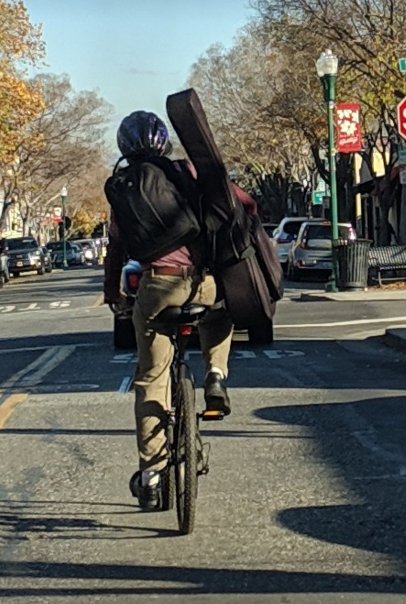 DadEbike's tweet image. Girls only want boyfriends who have great skills. You know like guitar skills, biking skills, biking with a guitar skills. #Napoleon