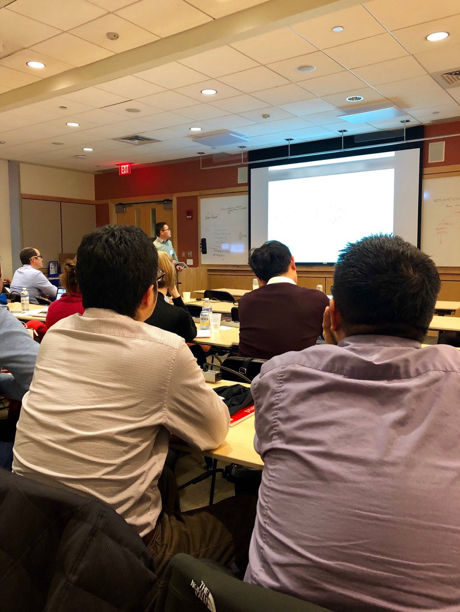 Silvia_galvan_p's tweet photo. And well done Yambo @Yanbo_Z, the CRISPR wizard in the lab, for a great talk to finish off the day #immgen #immunologyrocks https://t.co/mgmXPAu7mS
