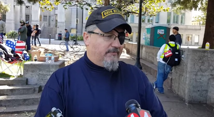 JoeMyGod's tweet image. Christian Militia Oath Keepers Vow To Battle Antifa Outside Courthouse When Michael Flynn Is Sentenced - is.gd/HhqMhi