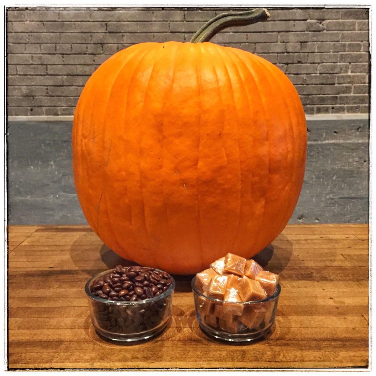 Tonight! Pumpkin spiced lattes in the taproom. We’ve infused our Little Slice of Pie Pumpkin Ale with coffee beans, cinnamon sticks and caramels. 

Better than anything in your local coffee shop!

#innercitybrewing #yyc #yycbeer #beltlineyyc #buylocalbeer #taproom