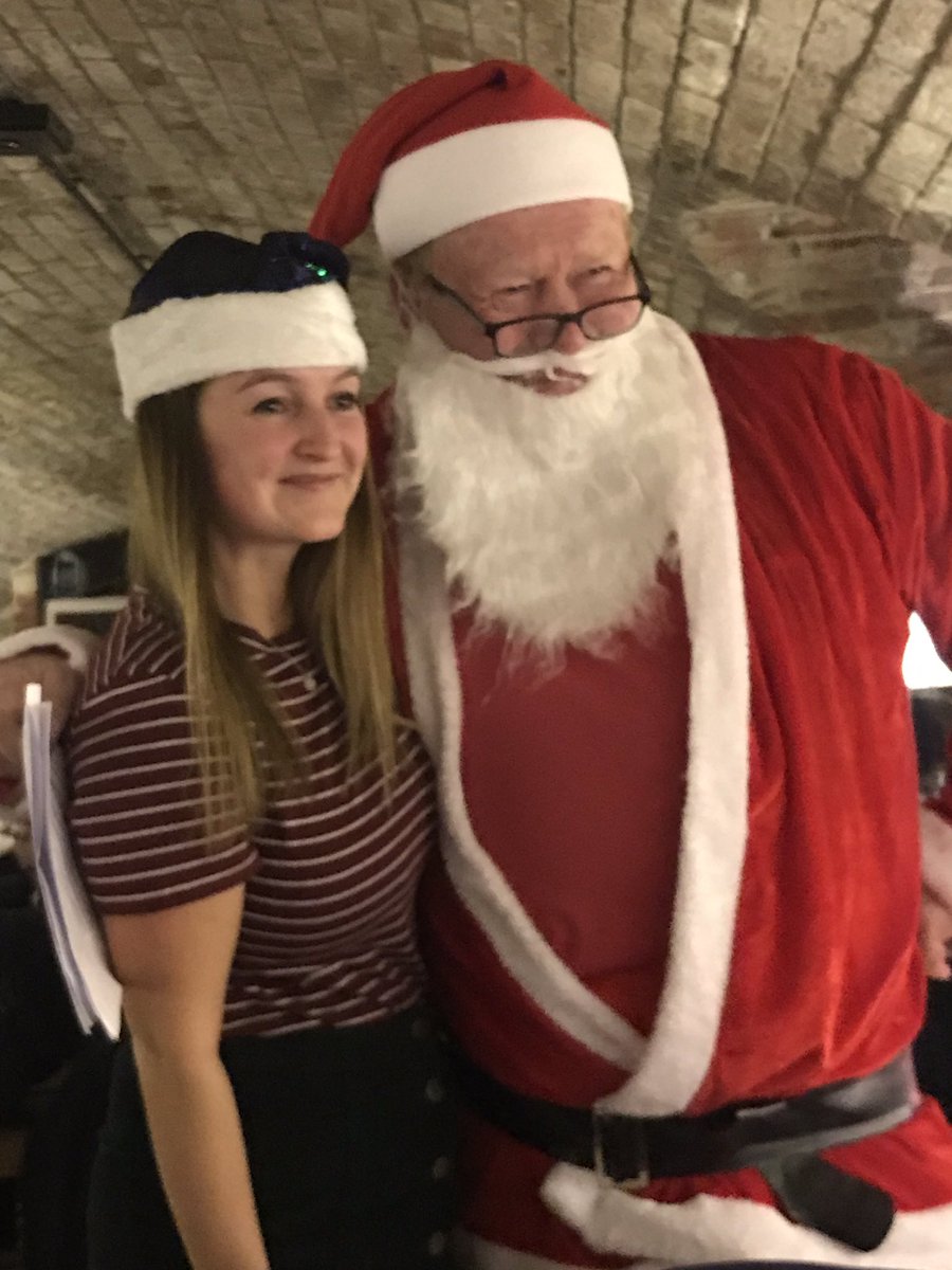 NickySummerhil1's tweet photo. I don’t think the very wonderful Tom Humphreys will ever have problems securing work when the ITS work runs dry - awesome job tonight at the @NHSscwcsu South Plaza do #Santa #alwaysaneedforsanta #teamscw @Andy_Kinnear - your turn next year! https://t.co/C3OCtIfr9Z