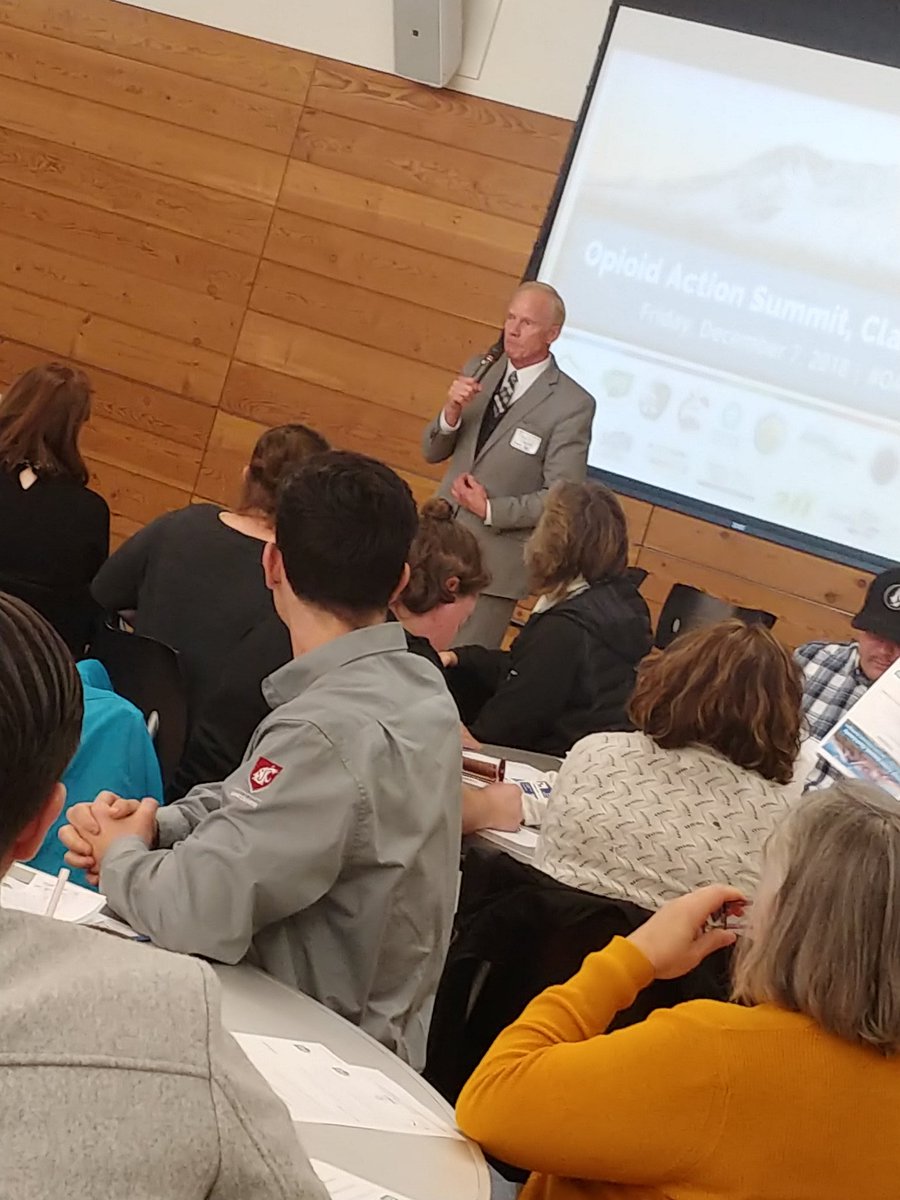 WayEnoughACEs's tweet image. "My sister went to sleep at age 50 and never woke up." Rep. Paul Harris of the 17th, telling of the heartbreak of losing a sister to opioids. #oasc18 @SWACH_ORG