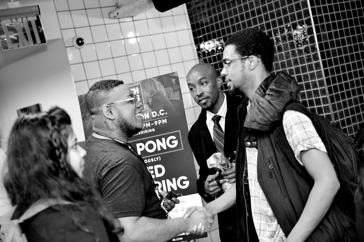 Michelle_Skoor's tweet image. This guy just wrapped the 2018 @TechJobsTour journey across the US #AMERICAISHIRING. He is greatness, he creates and builds amazing community at every tour stop and its been amazing to watch him success from Seattle to DC, Oakland to LA. @oscarsays__ you did it!