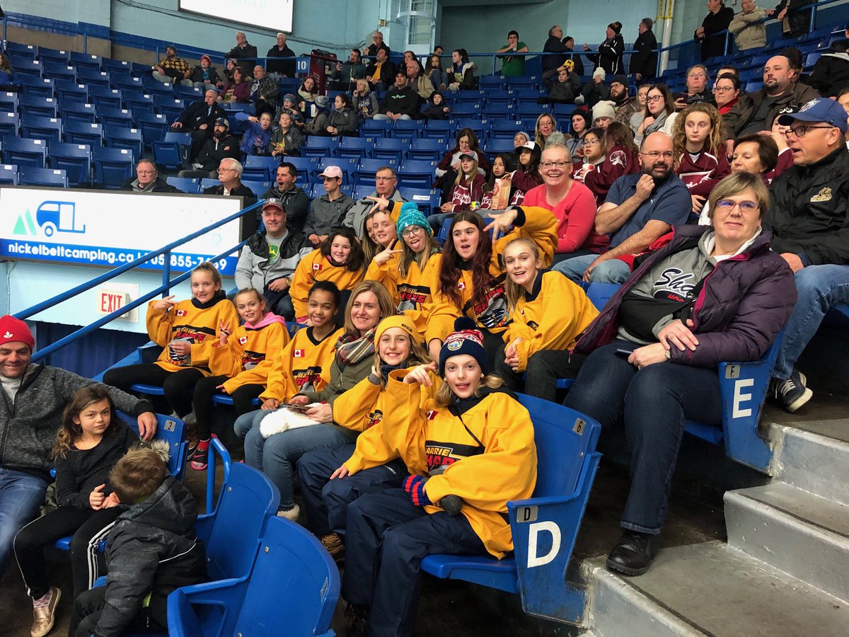 themcroys's tweet photo. ⁦@BarrieSharks⁩ The Sharks Peewee ‘DangleBees’ are taking in the #OHL game between the ⁦@barriecoltsOHL⁩ and ⁦@Sudbury_Wolves⁩.  Great Game so far!  Go Colts Go! https://t.co/WM5RrAqEwy