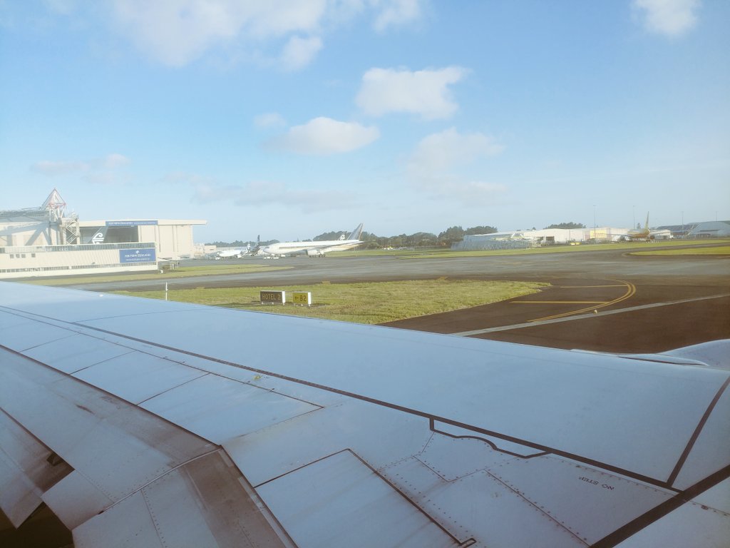 garagao's tweet photo. After #AsCA2018 / #crystal32 &amp; #HDRMX time to fly back from #NewZealand https://t.co/G9vNHVujDi