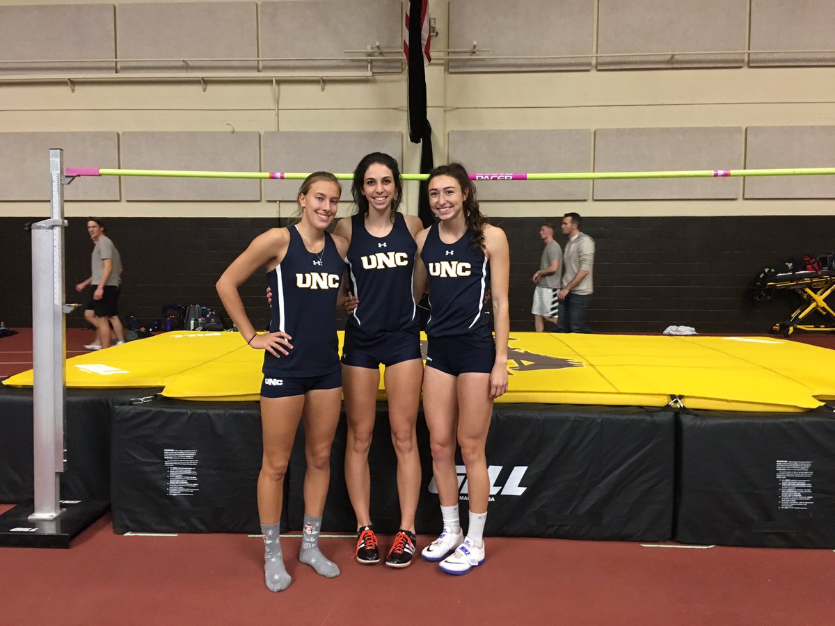 🥇🥈🥉
Welcome to Indoor! 
High jumps finest 👸🏻👸🏻👸🏼
#bigskyconference #gouncbears #unco #trackandfield #bigskytf #team #family #weriseasone