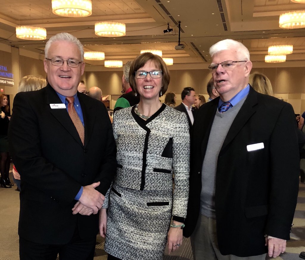 s_malcolmson's tweet photo. Moving closer toward harbour-harbour link for #Nanaimo-#Vancouver foot passengers with @IslandFerriesca!
Glad to be working together with Marshall &amp; Vinnels today at Chamber lunch.
My letter as MP: https://t.co/tVzk4u7m5d
#bcpoli https://t.co/4LpcJXZ9C3