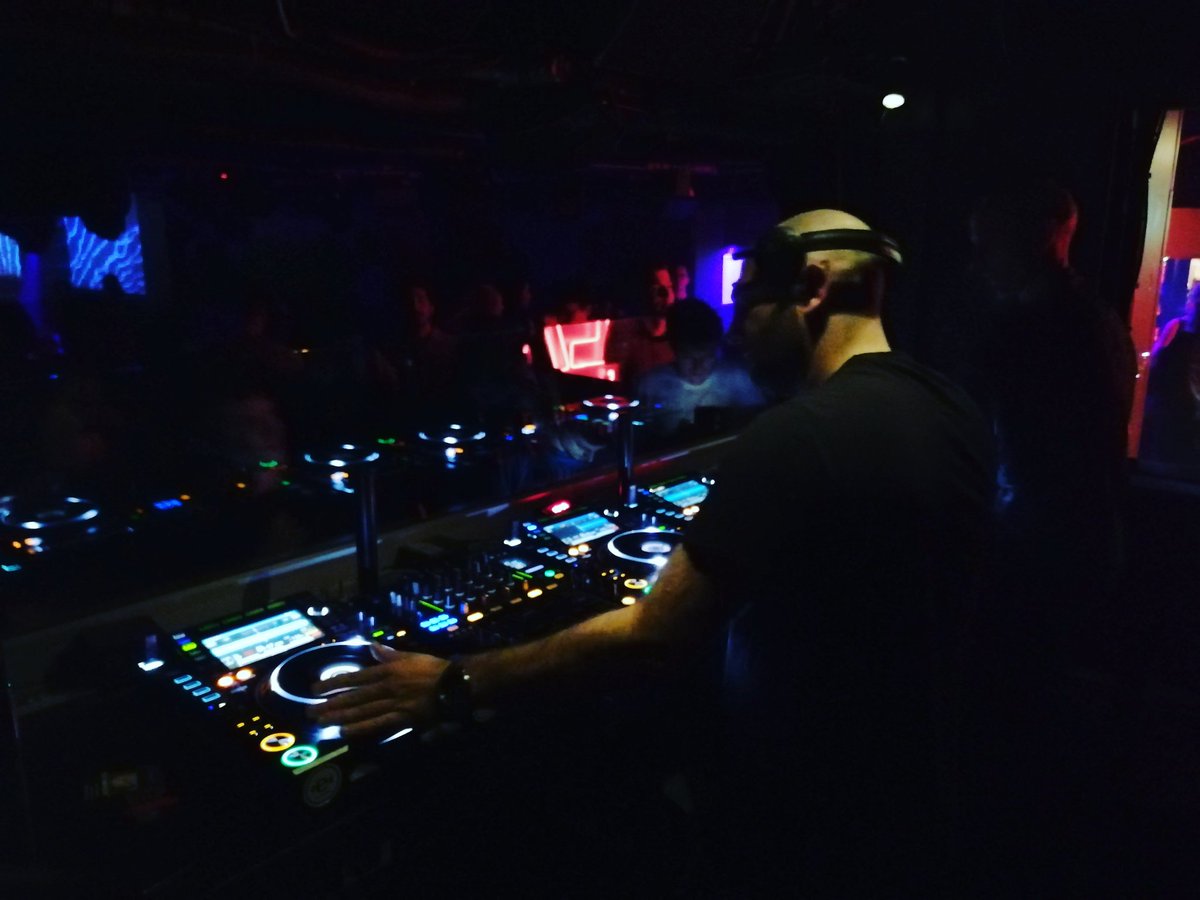 Rodolphp's tweet photo. #Skryptom party #Rexclub #techno (11) #Wlderz #Shxcxchcxsh #Wlvs #ElectricRescue #ManuLeMalin @rexclub @electricrescue @SkryptomRecords https://t.co/VlBbe46tpm