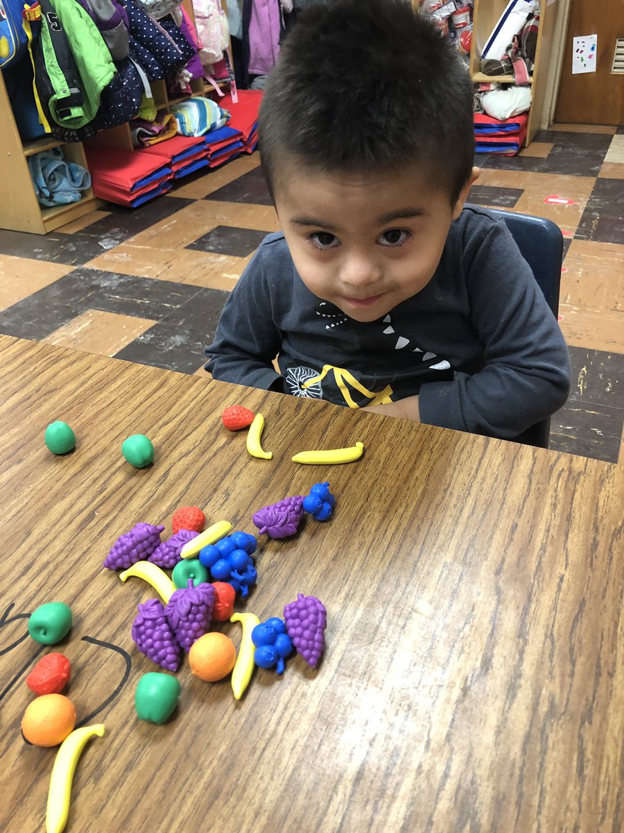 AmandaRyba76's tweet photo. Sorting and patterns!!#scpsi https://t.co/aDk71rnsRV