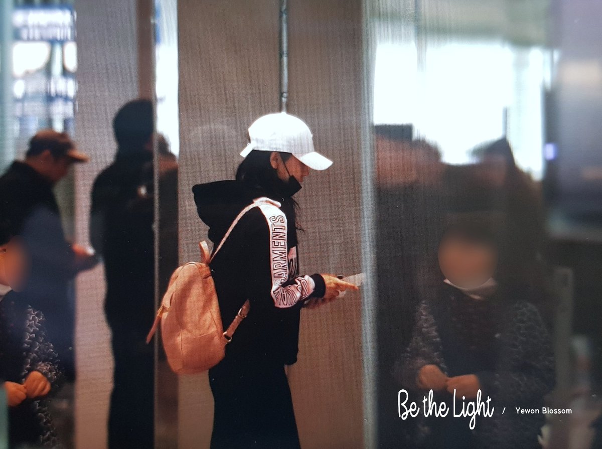 181208 인천공항 출국 프리뷰
#여자친구 #엄지 #김예원 #GFRIEND #Umji #Umzi #オムジ