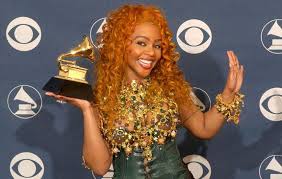 Ms_Petty_Kakes's tweet photo. I'm just here to watch the barbs lose their non nominated Grammy minds 😂 After all, #Beehive been telling y'all it's over, she never had a legacy, her music is trash. Meanwhile, Kim will always be relevant  and remembered as history has shown. A toast to #BardiGang 🍷🍷 https://t.co/B5KE7B1z94