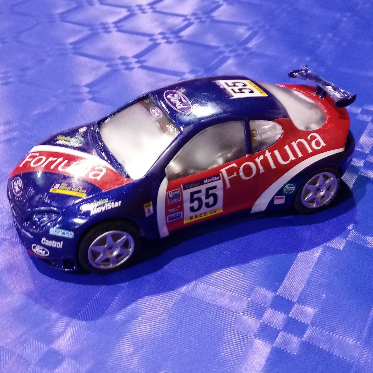 Mini_Replicas's tweet photo. Os dejamos unas fotos del día de ayer, dia de montaje en #foroslot #minireplicas https://t.co/0HNvPhB25F