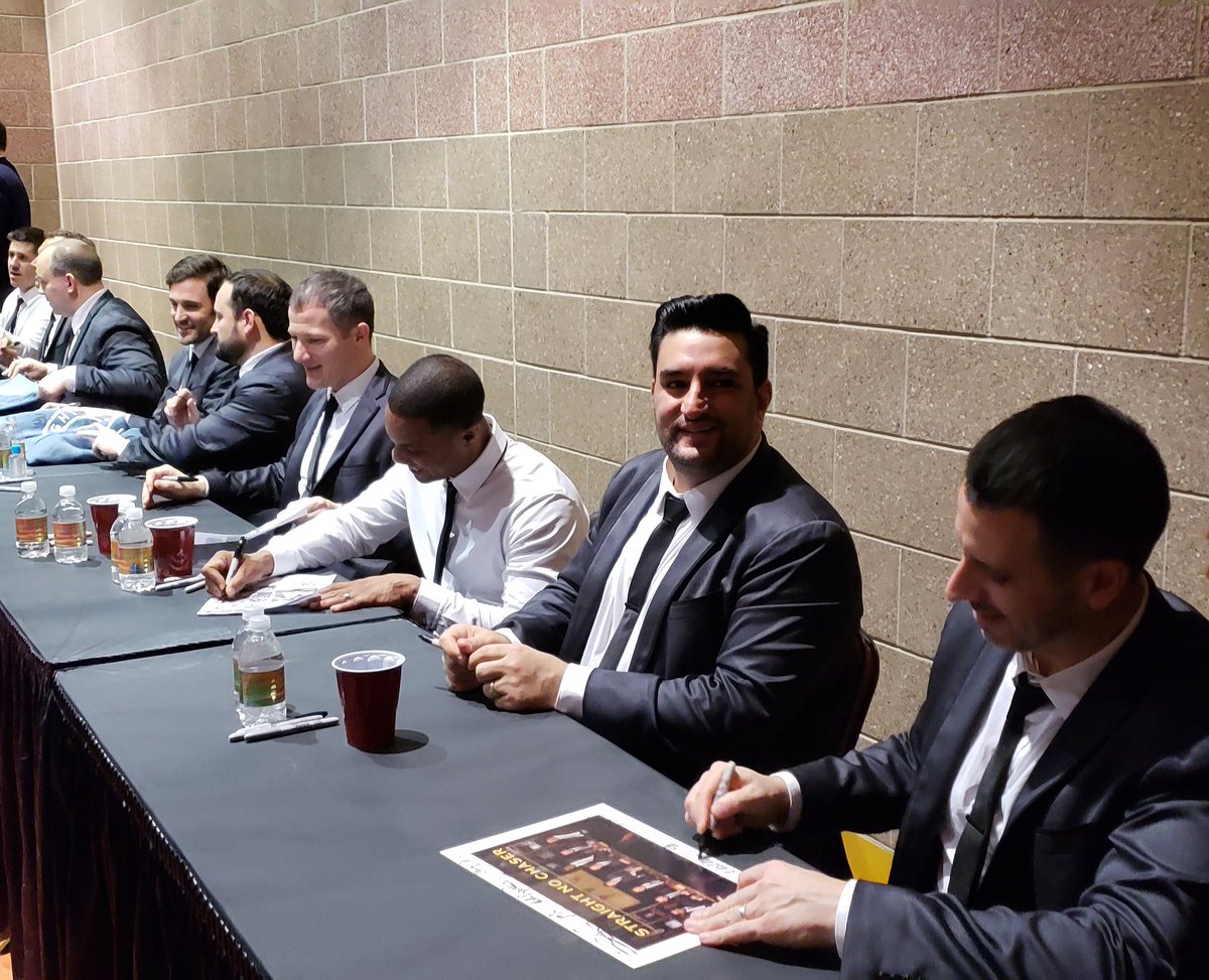 Tigress76's tweet photo. I just want to post a few pics of y some of us r so devoted to @SNCmusic &amp; proud to call ourselves chasers. After a fired up performance, these guys always take time to meet w/fans. They don't make u buy an upgrade &amp; u don't HAVE to buy merch (but please do 😊) Thanks guys! ❤️ https://t.co/BsPsDEYrUC