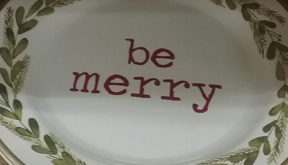 nowthethingis's tweet photo. I don't care for this plate's tone #toobossy #BahHumbug https://t.co/cbEhXlJOQT