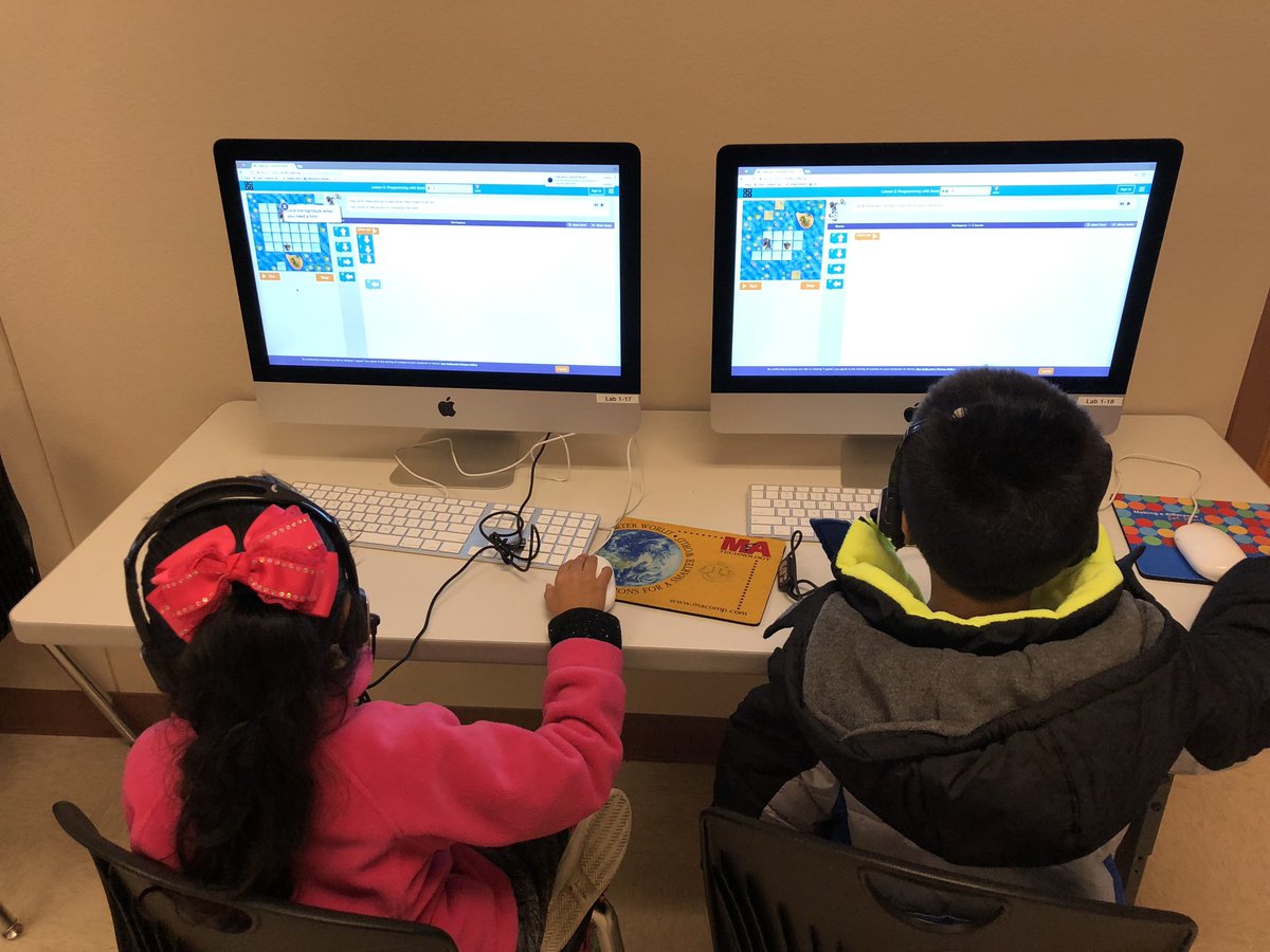 davis_mere's tweet photo. So proud of my kinders for participating in the #HourofCode with @codeorg. They love learning about technology and #STEM! #GrizzliesSTEM @GTGrizzlyBears @GT186_STEM @v_hanabury @AISDECRocks https://t.co/vdO2UThsP4