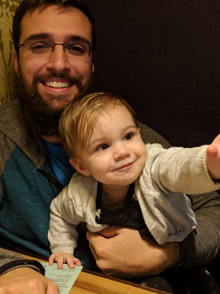SmellyOctopus's tweet photo. So I decided to let Penelope pull for Noctis while we waited for dessert and she got this! @DissidiaFFOO #operaomnia #babyluck https://t.co/MJp5p2NjQO