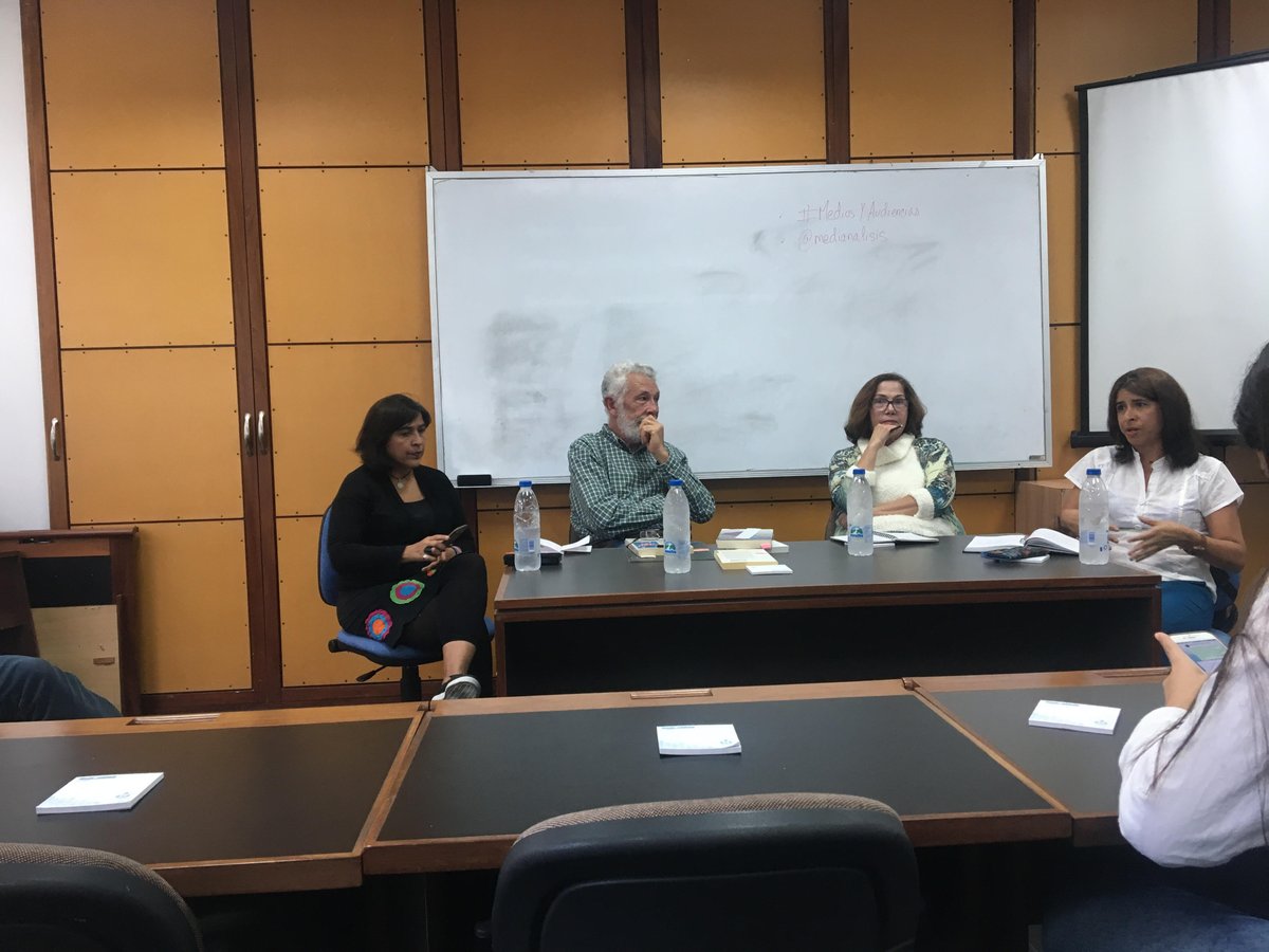 JasiRaad's tweet photo. #7Dic | Hoy en @lacatolica tuvimos el honor de contar con Marcelino Bisbal, Gisela Rodríguez, Danisbel Gómez y Gloria Carrasco para dialogar en nuestro foro “Análisis de Audiencias en Venezuela: alcances y limitaciones”  #MediosYAudiencias @Medianalisis https://t.co/PlU0oIROvl