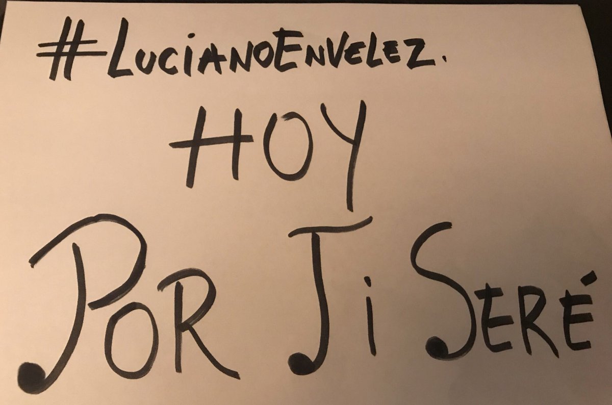 eeluula's tweet photo. @LucianoPereyra Quee fieston vamos a vivir esta noche ! 🎉 #20AñosConVos #LucianoEnVelez @FcPortiSereOfic https://t.co/f7ilmRCREk