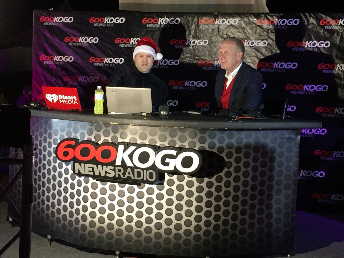 KOGORadio's tweet image. Thousands of San Diegans are enjoying the holiday spirit @DecemberNights KOGO at Night is live with all the excitement of the evening. goo.gl/JFaMVc