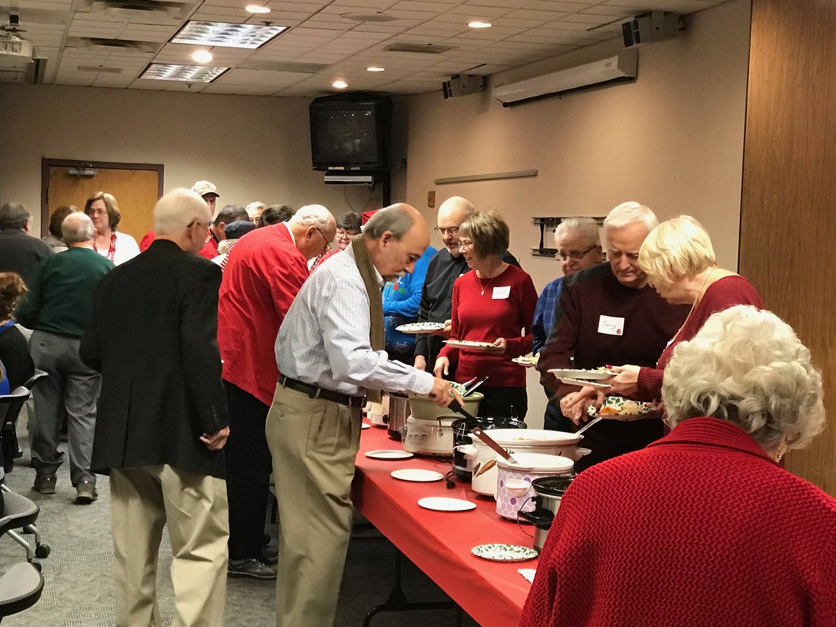 PaulaSTyler's tweet photo. #HighFiveFriday to our volunteers in rehab services!  We held our annual Christmas lunch today to say thanks for all they do! ⁦@IUHealthECR⁩ https://t.co/sodNqQx0p0