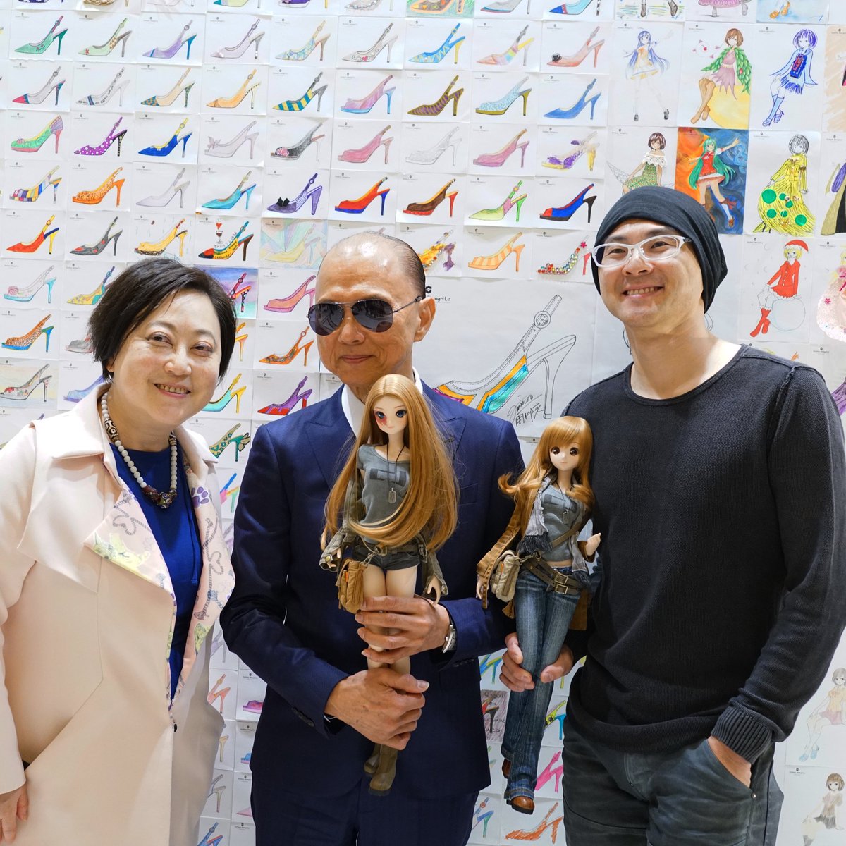 dannychoo's tweet photo. 父と初のチャリティコラボあっと九龍シャングリラ。Tis an honor to be part of the Operation Santa Claus charity project organized by #kowloonshangrila
This is the first charity collaboration with my dad and the first of many
#smartdoll #kowloonshangrila https://t.co/tNXKGxoAh0