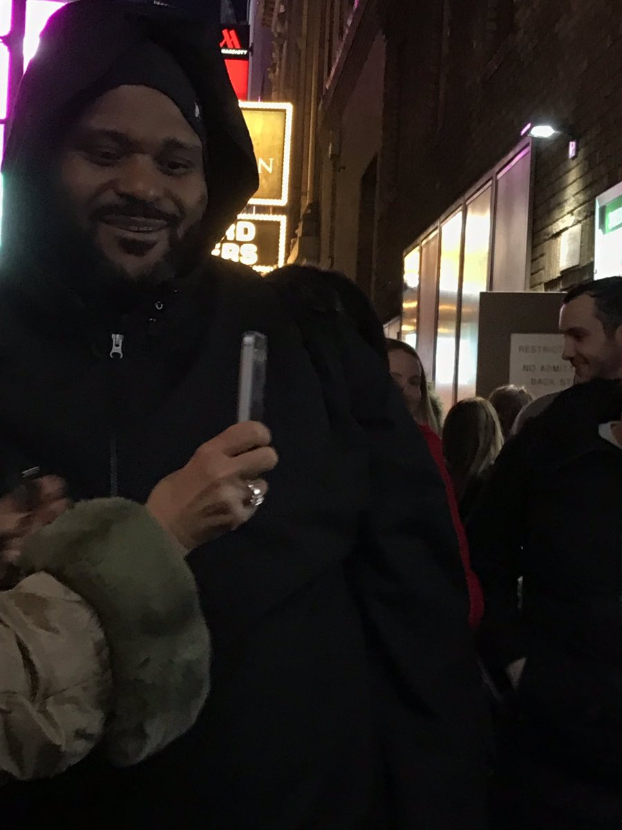 BrigidNYC's tweet photo. #ClayAiken #RubenStuddard #funonacoldnight! https://t.co/zcS1RvqbaC