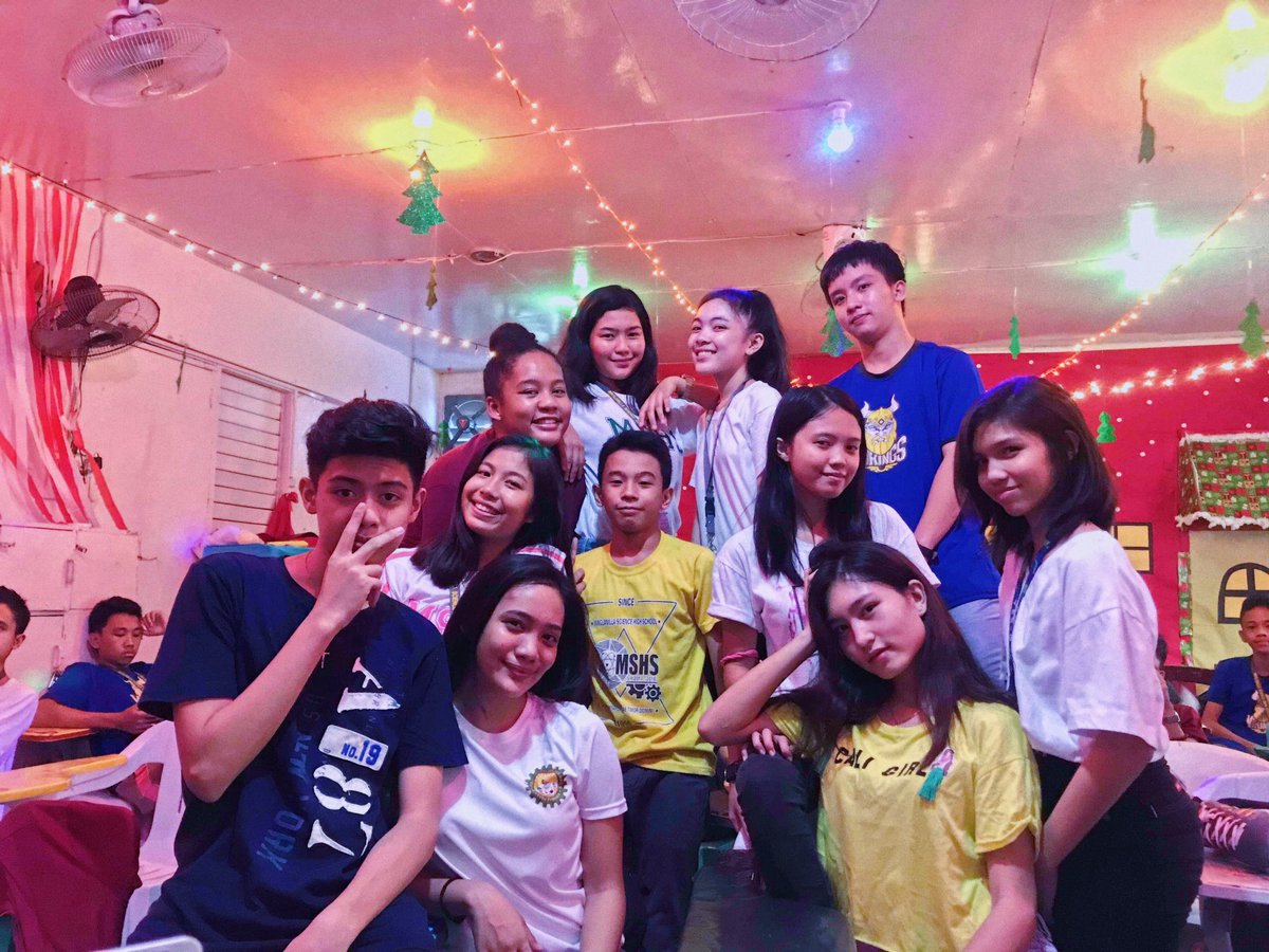 shantyjordan's tweet photo. PAMILYANG TOXIC
#nightclub
#ikaygikasabansansan
#worstsection https://t.co/UgCl7vhHgS