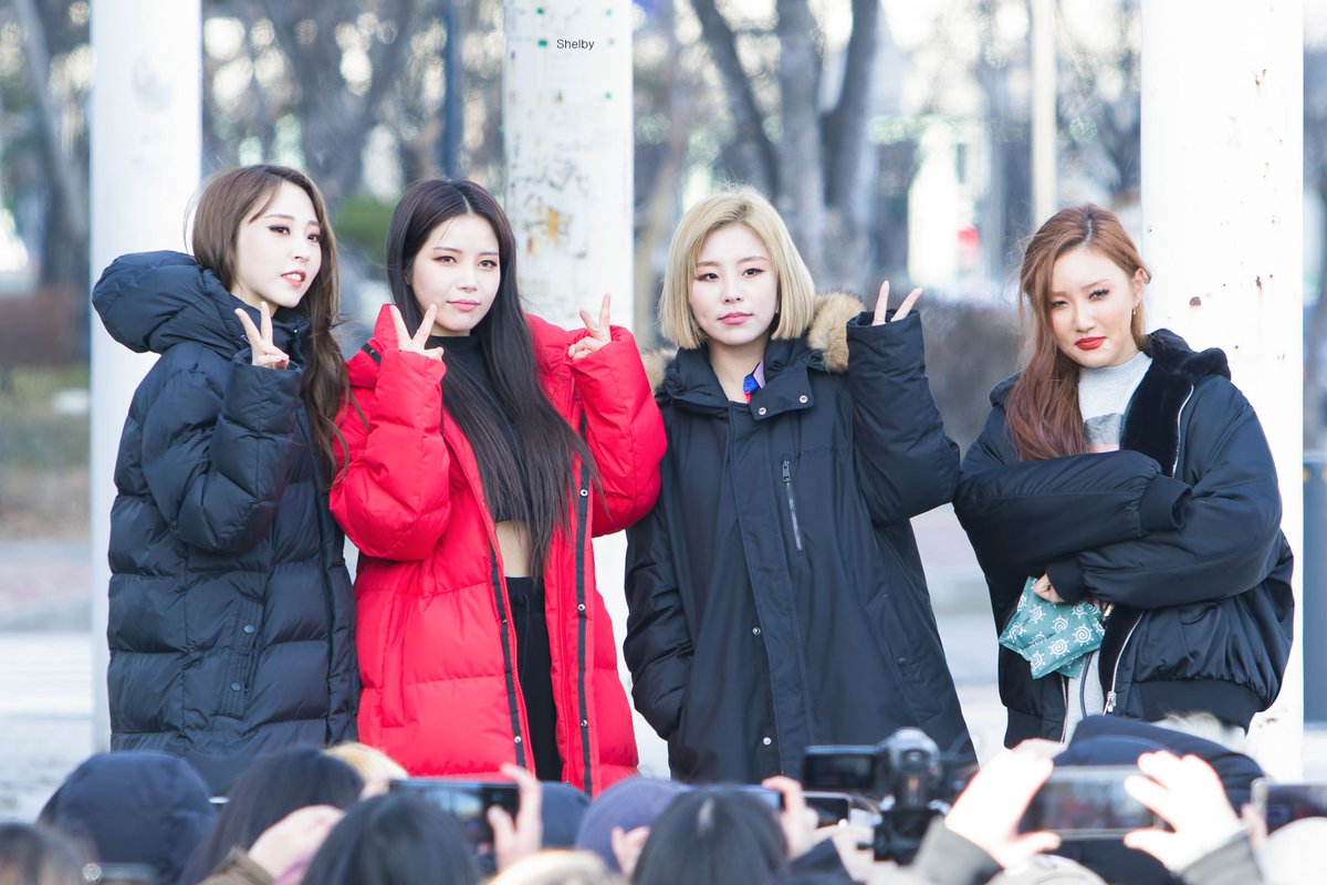 [HQ] 181208 음악중심 미니팬미팅 마마무 미리보기 1pic
#마마무 #MAMAMOO 
<a href="/RBW_MAMAMOO/">마마무(MAMAMOO)</a> 

! 감조또조 !