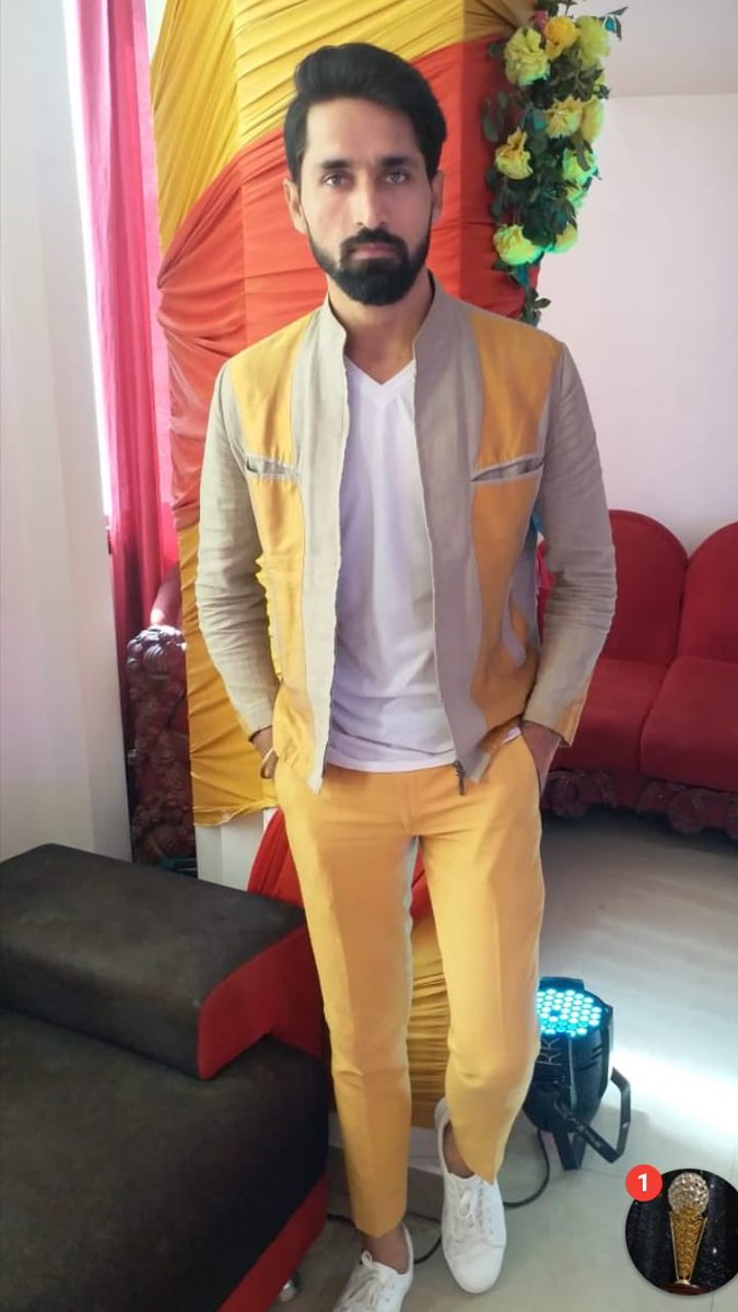 Iamabhimahendru's tweet photo. Random click before going for an event...
Costume designer &amp; stylist- @suvrat_anand_official 
#model #actor #actorslife #abhishekmahendru #mensfashion #fashion #yellowcolor #loveyourself #designercostume #mumbai https://t.co/b7KKqzoPM9