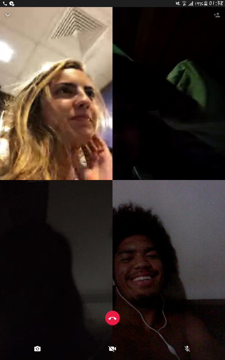 CrigorSantana17's tweet photo. @nicolefonn @JPclareto @laurinhagan #amiigos #parasempre https://t.co/xMiurs1K47