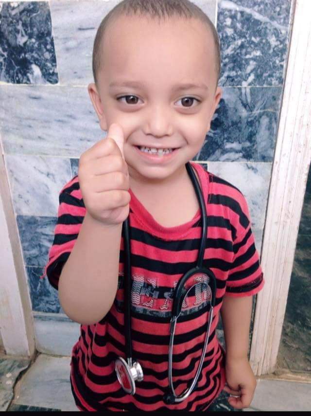 Kashifk30710036's tweet photo. #FutureDoctor he is too crazy about it ❤️#Shmile 😜 https://t.co/ncIQzxL4pK