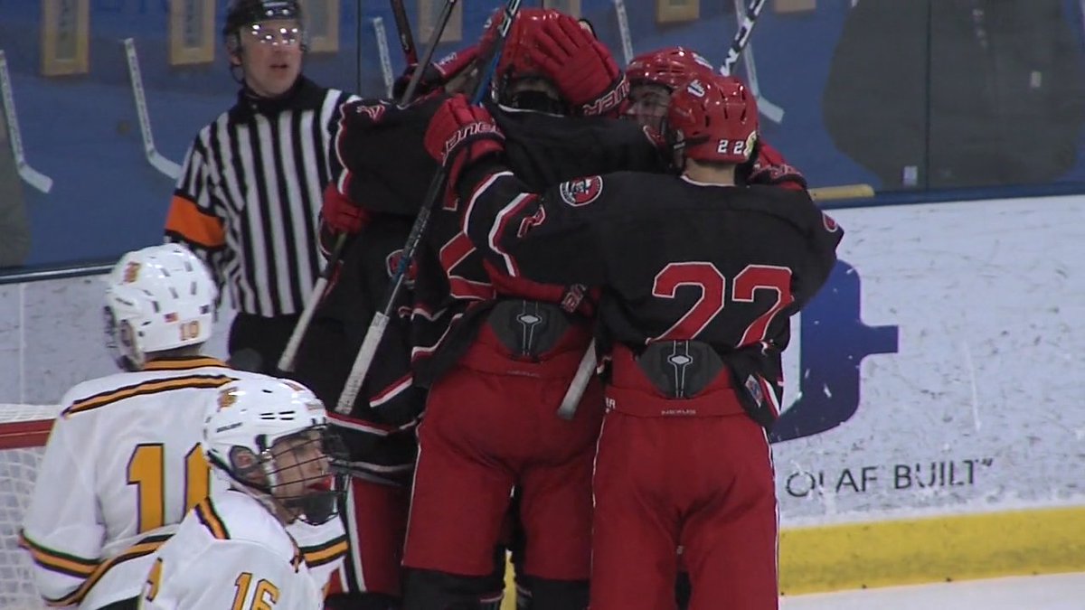 VIDEO: Central and Red River both get W's in boys hockey | WDAZ

inforum.com/sports/930497-…