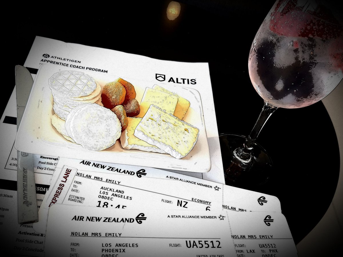 see you soon Phoenix - looking forward to the next week of learning and exploring the southwest <a href="/ALTIS/">ALTIS</a> <a href="/ALTISEdu/">ALTIS Education</a> <a href="/PfaffSC/">dpfaff</a> <a href="/CoachSanAndreas/">Andreas Behm</a>