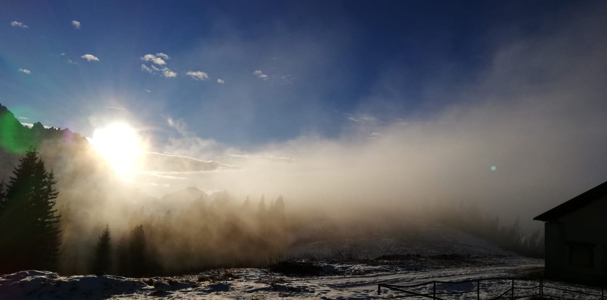 dolomiti@valcomelico.it tweet media