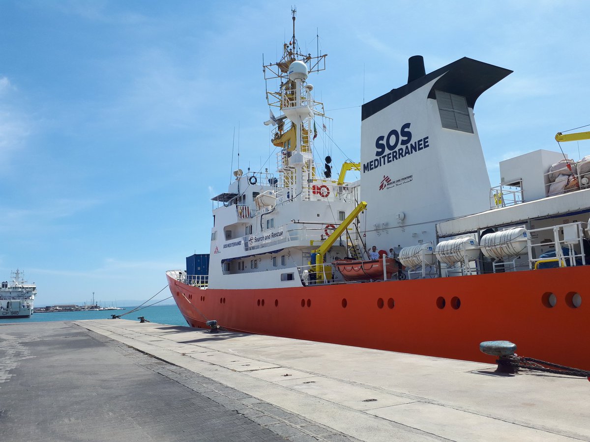 Médecins Sans Frontières <a href="/MSF/">MSF International</a> have announced that the Aquarius, the last large vessel working in the Mediterranean Sea has now ceased operations. focusonrefugees.org/aquarius-in-po…