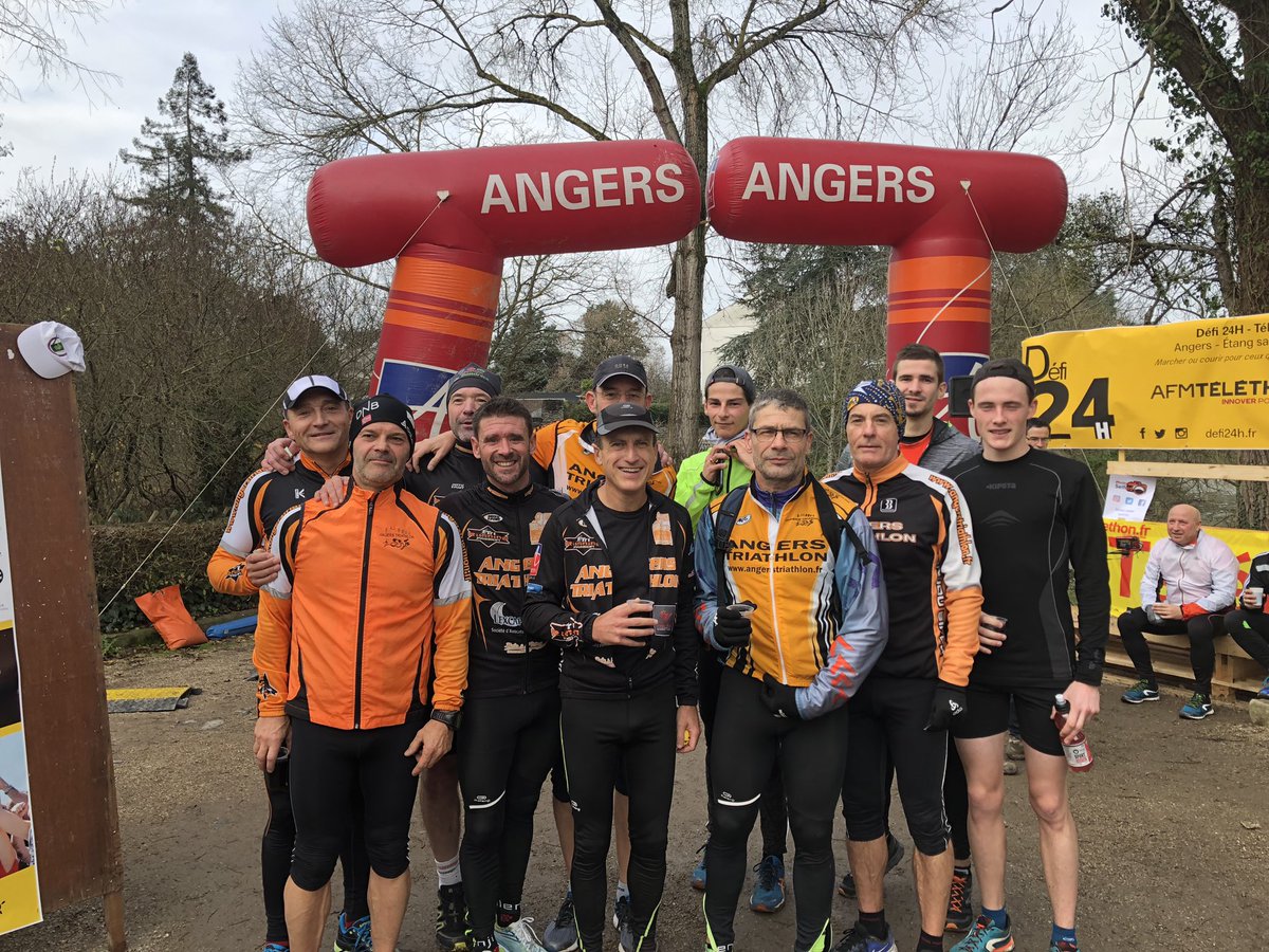 AngersTriathlon's tweet photo. Petite délégation de @AngersTriathlon ce matin pour le @Defi_24H #telethon et qques kms pour la bonne cause et le partage #SportAngers #runinangers #triathlon #tripl https://t.co/7oJAe491Ee