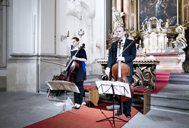 Brikcius's tweet photo. 💯 #Cello Concert FESTIVAL BRIKCIUS #CZECH100🇨🇿 
🎻DUO BRIKCIUS [2 Cellists - 2 #Siblings]🎻
@Brikciusova &amp; @Brikcius Chaplain Col. Knichal
⛪️Military Church #Prague
Photo: A. B. Mihai https://t.co/wHW2fkmlZM
#FestivalBrikcius #Bach333 #Baroque #Praha @IrenaKosikova #CzechMusic https://t.co/wcNRxu44Hj